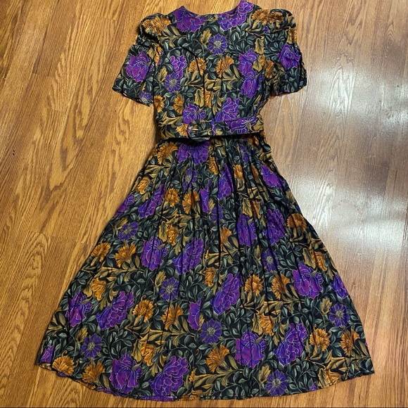 Vintage 90’s Floral Dress Belted Short Sleeve Dress 90’s does 50’s Size Small - Picture 2 of 13